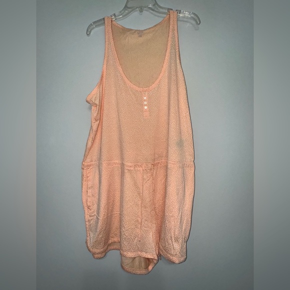 GAP Plus Size Romper - Picture 1 of 7